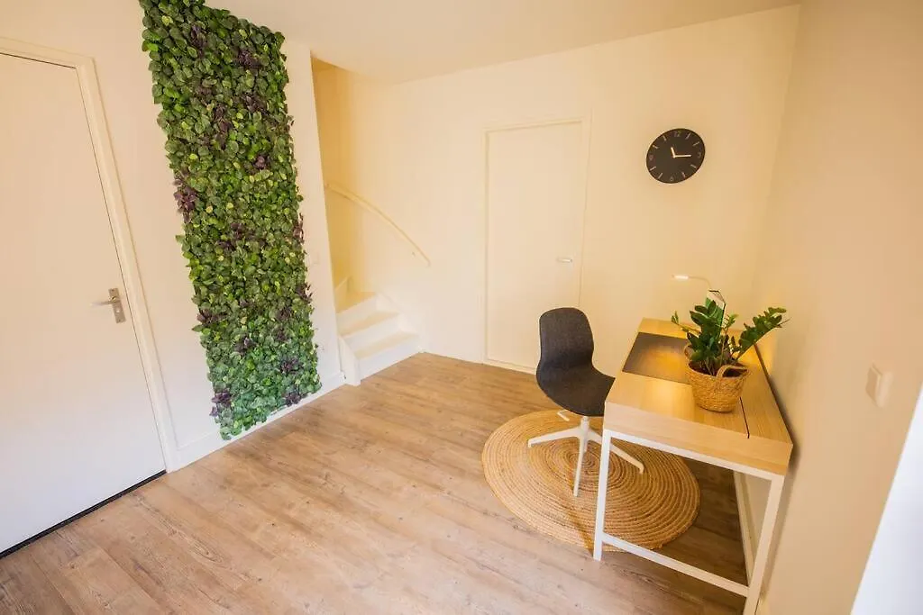 Lovely 3 Bedroom Apartment In Eindhoven 65M2 - Sd23N